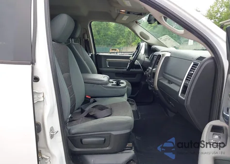 2018 Ram 1500 Harvest 4X4 5'7 Box z USA, uszkodzony, nr VIN 1C6RR7LT2JS179408